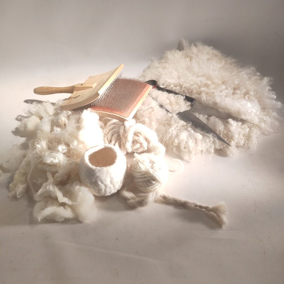 STAGE laine feutrée : carte blanche des petits objets